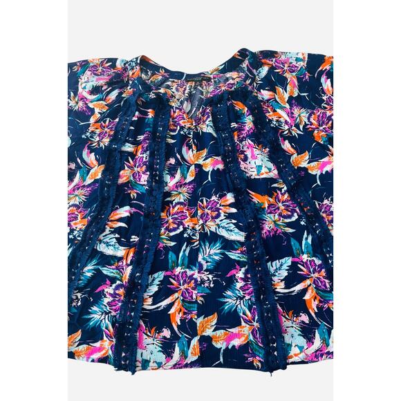 SIGNATURE STUDIO SHORT SLV PULL-OVER V-NECK BLOUSE, WOMENS, 1X, NAVY + MULTICOLR - Picture 3 of 12